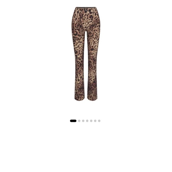 Dolce & Gabbana Leopard Print Pants - Picture 4 of 7